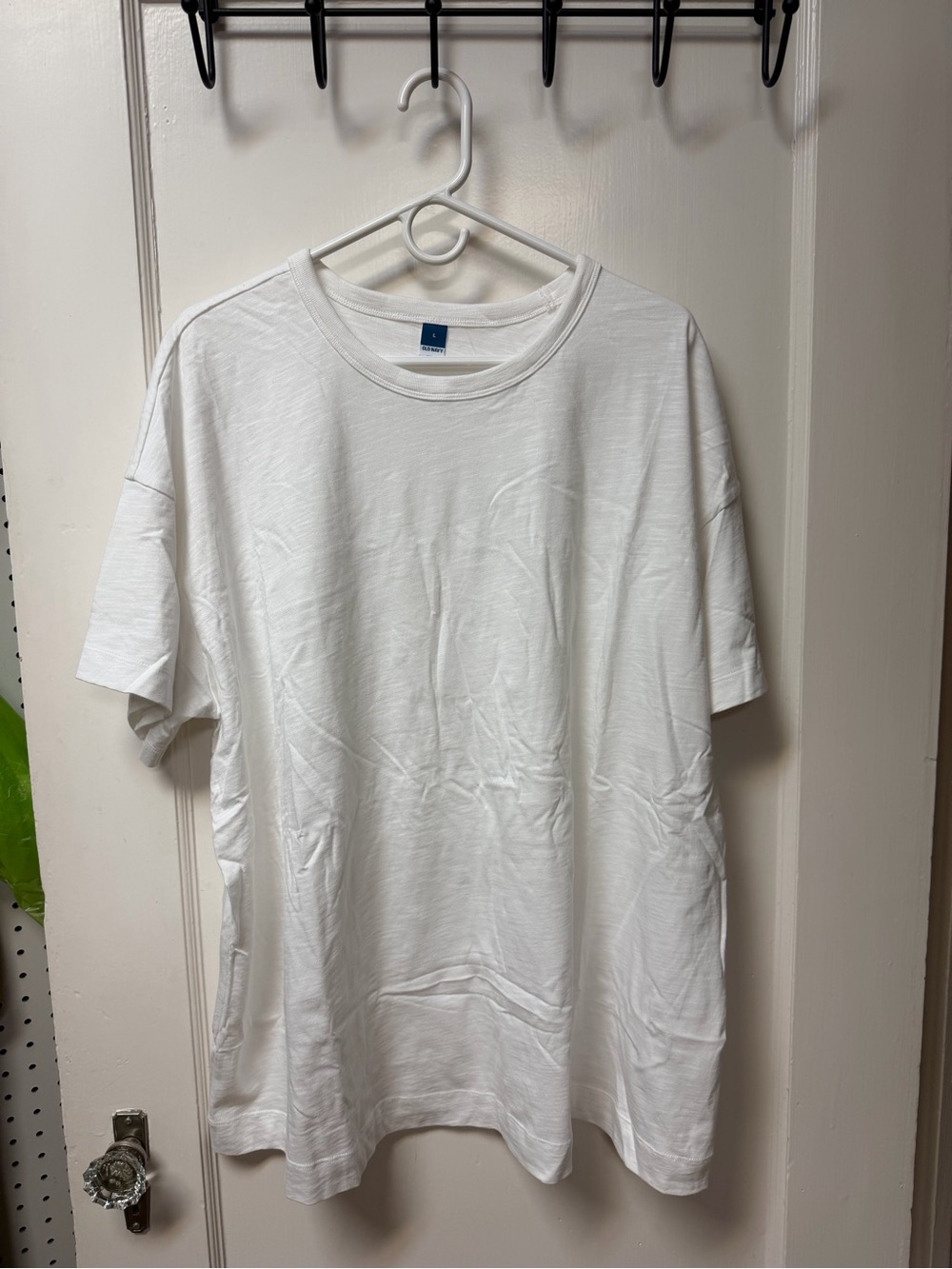 Old Navy White Short Sleeve Crewneck Tee